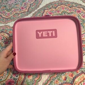 EUC Yeti Power Pink Lunch Box